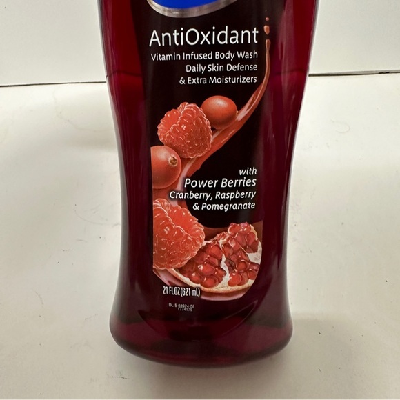 Dial Antioxidant Vitamin Infused Body Wash, Power Berries 21 OZ HTF - Picture 2 of 3